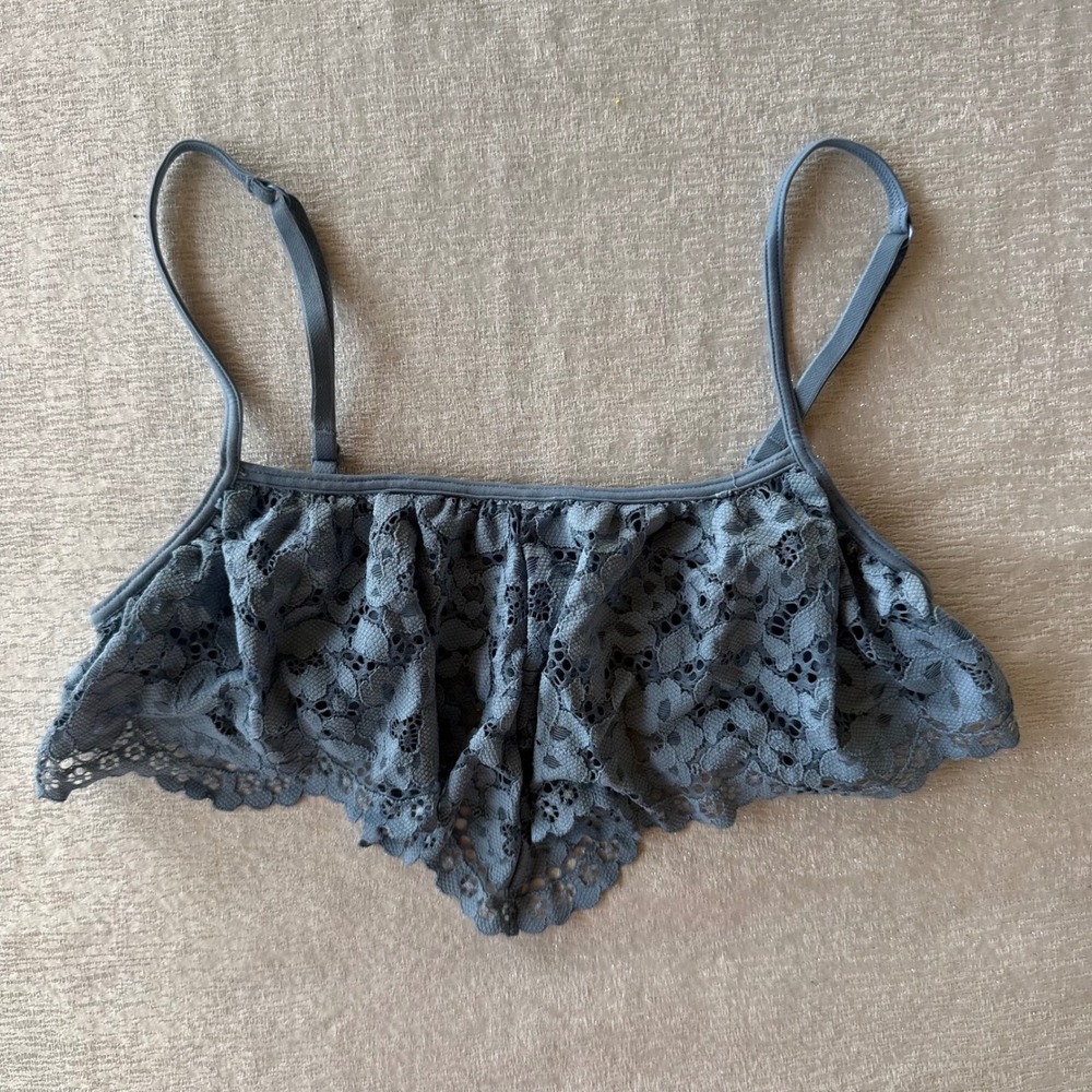 Victoria's Secret Body by Victoria Lace Ruffle Bralette XS Blue Wireless Bra